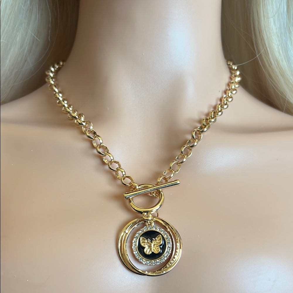 Gold Butterfly Pendant Necklace
